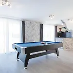 Kastel Stafilic 46 With Outdoor Swimmingpool * Kaštela