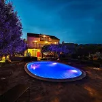 Nyaraló Kastel Stafilic 46 With Outdoor Swimmingpool
