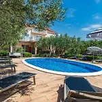 Kastel Stafilic 46 With Outdoor Swimmingpool *