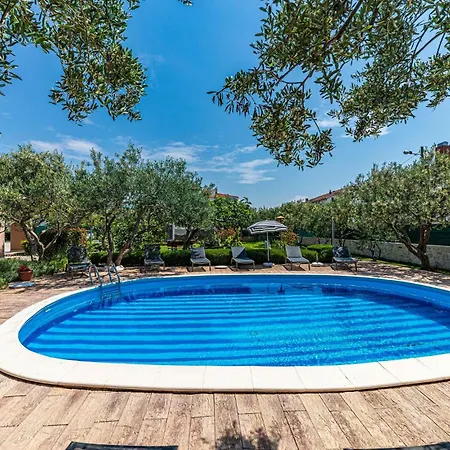 7 Bedroom Awesome In Kastel Stafilic Kastela